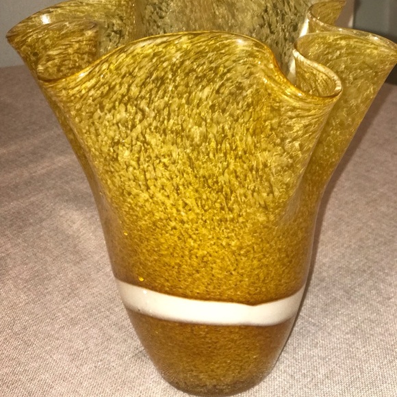 Beautiful Vases - Picture 4 of 7